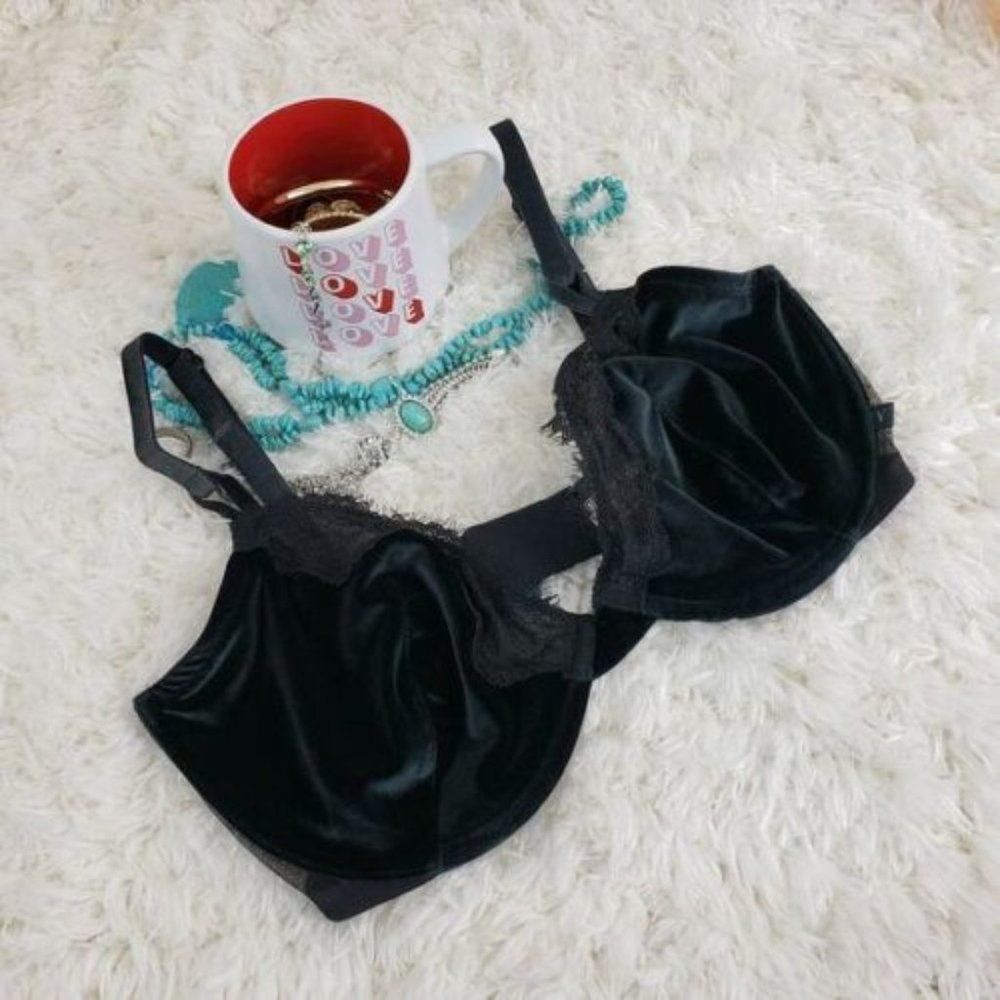 Victoria's Secret 34 DDD Black Velvet Lace Unlined Demi Sexy Bra
